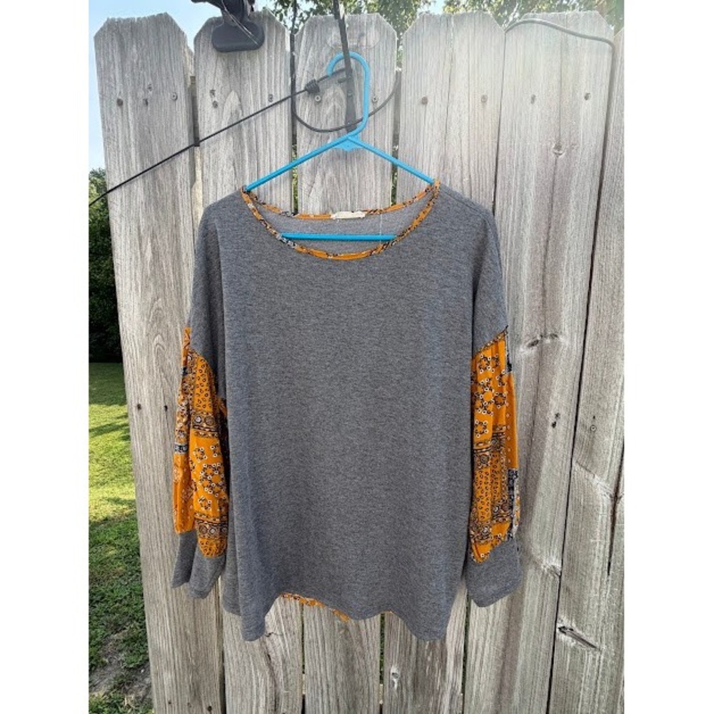 Boho Bandana Paisley Chrysanthemum Women Top M Grey Mustard Mixed Media Relaxed